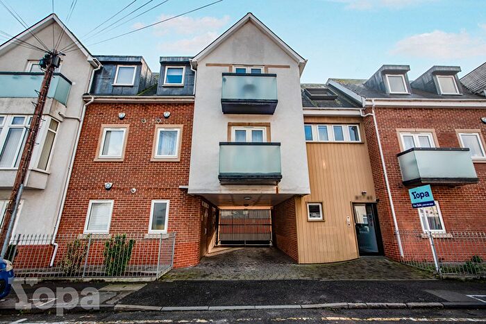 1 Bedroom Flat For Sale In East Road, Welling, DA16