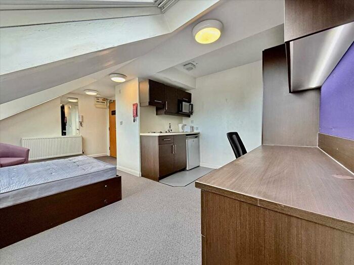 Studio To Rent In The Square - North Road East, PL4