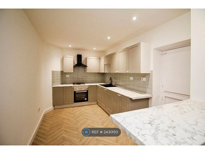 3 Bedroom Terraced House To Rent In Gorton Road, Stockport, SK5