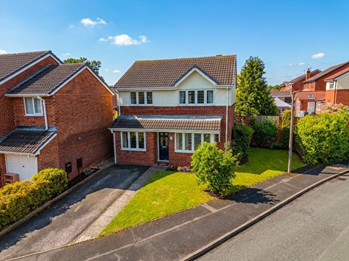 4 Bedroom Detached House For Sale In Newbury Drive, Stretton, Burton-on-Trent, Staffordshire, DE13