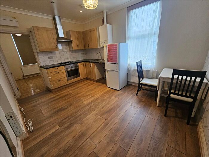 1 Bedroom Apartment To Rent In C Brighton Road, South Croydon, Surrey, CR2
