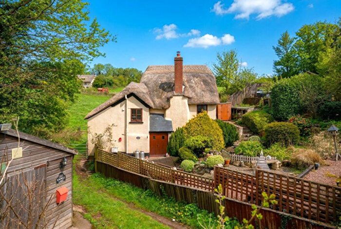 2 Bedroom Detached House For Sale In Knowle, Crediton, EX17