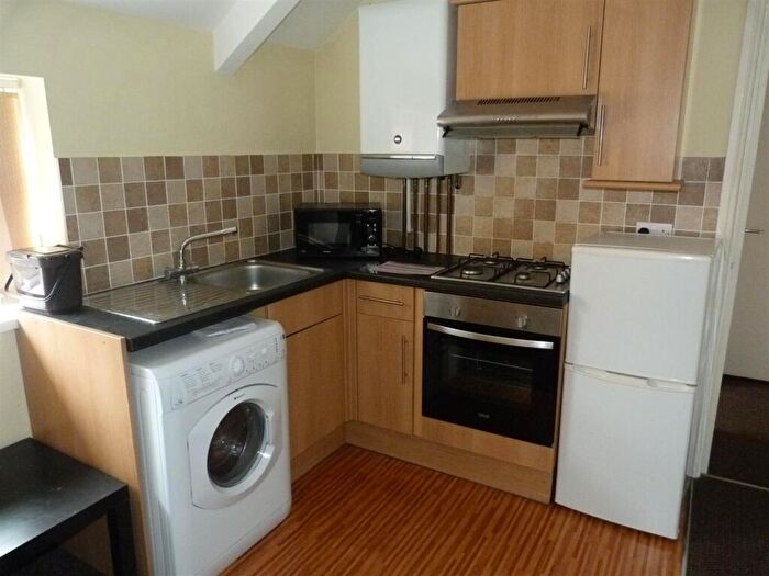 1 Bedroom Flat To Rent In Richmond Road, Roath, CF24