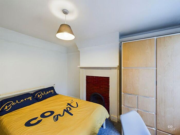 1 Bedroom Terraced House To Rent In Mafeking Road, Brighton, BN2