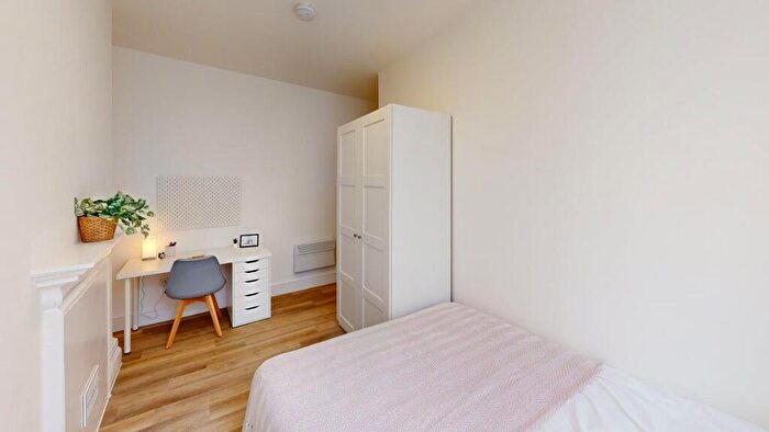 4 Bedroom Flat To Rent In Flat, , St Nicholas Street, BS1