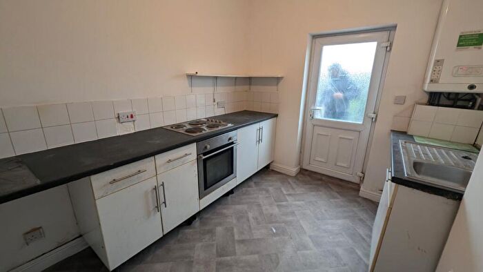 2 Bedroom Apartment To Rent In Skellow Road, Skellow, DN6