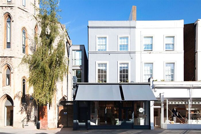 2 Bedroom End Of Terrace House To Rent In Westbourne Grove, Notting Hill, London, W11