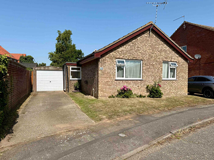 2 Bedroom Detached Bungalow For Sale In Jubilee Close, Trimley St. Martin, IP11