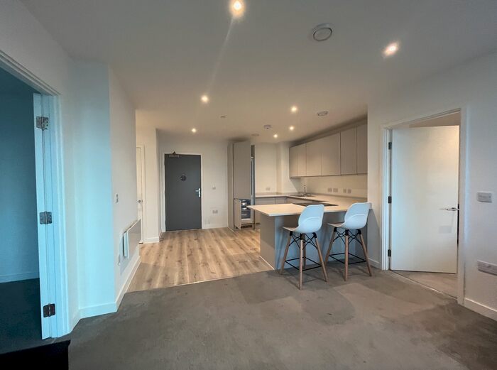 2 Bedroom Flat To Rent In Trafford Wharf Road, Manchester, M17