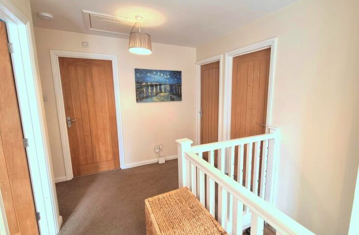 4 Bedroom Detached House For Sale In Gravelye Lane, Lindfield, RH16