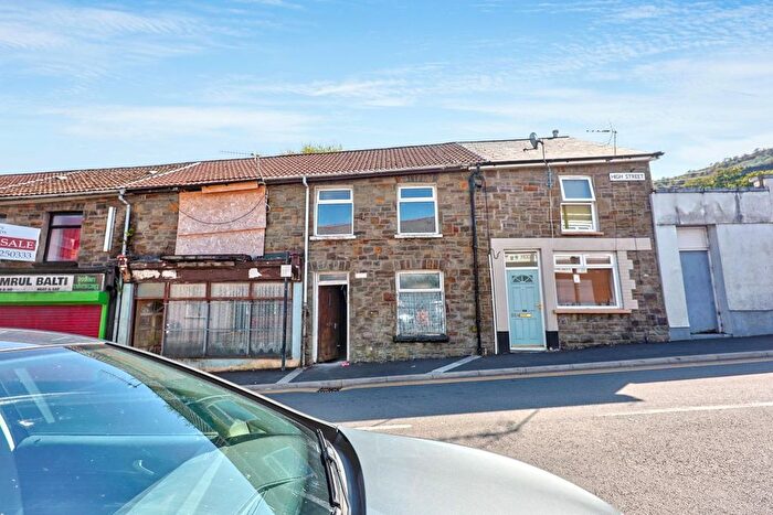 3 Bedroom Terraced House For Sale In High Street, Ferndale, Mid Glamorgan, CF43