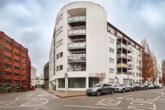 2 Bedroom Flat To Rent In Kingston Upon Thames, KT1