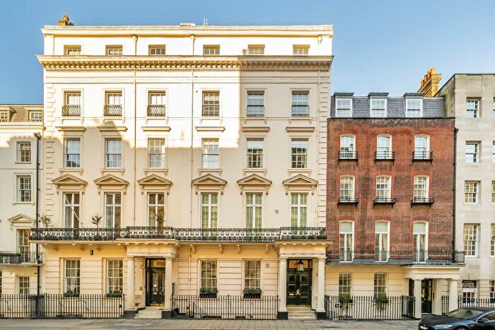 2 Bedroom Flat To Rent In Upper Grosvenor Street, Mayfair, W1K