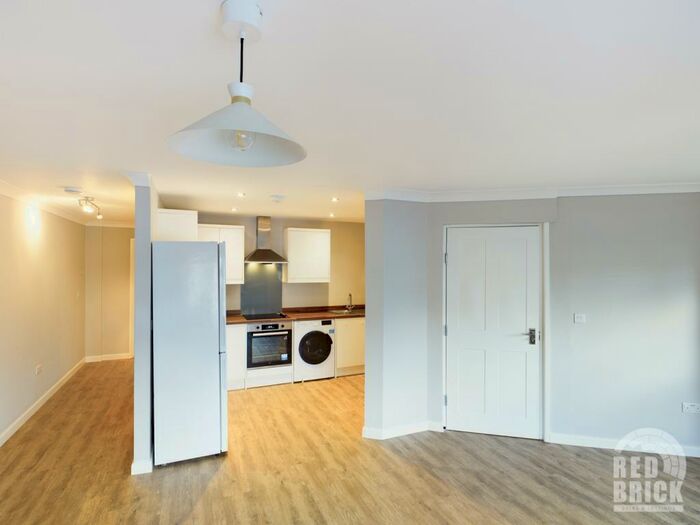 1 Bedroom Ground Flat To Rent In Abbey Road, Cheylesmore, Coventry, West Midlands, CV3