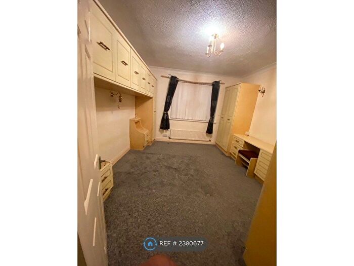 1 Bedroom Flat To Rent In Sunderland Road, South Shields, NE34