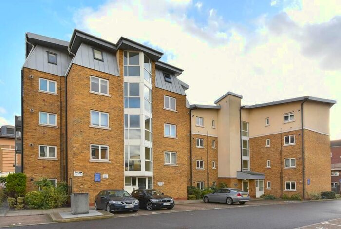 2 Bedroom Flat To Rent In John Bell Tower East, Pancras Way, Bow, Stratford, Hackney Wick, London, E3
