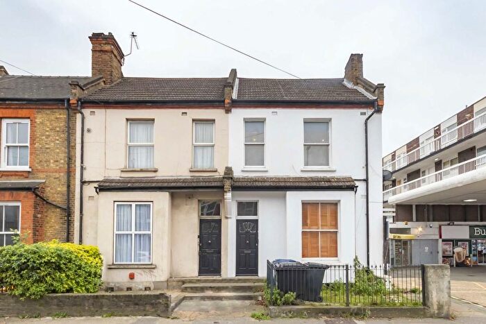 1 Bedroom Flat To Rent In Gunnersbury Lane, Acton, W3