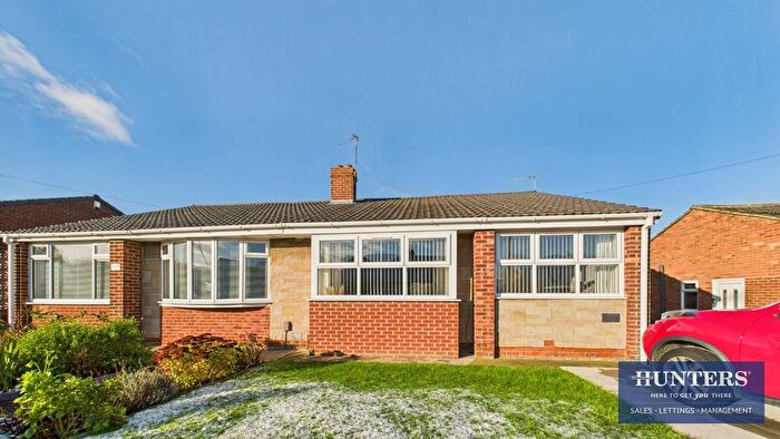 2 Bedroom Semi-Detached Bungalow For Sale In Sevenoaks Drive, Hastings Hill, Sunderland, SR4
