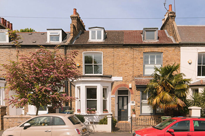 2 Bedroom Terraced House For Sale In Choumert Road, Peckham Rye, SE15