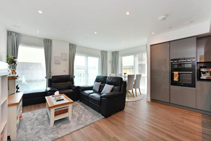 2 Bedroom Apartment For Sale In Javelin House, London, NW9