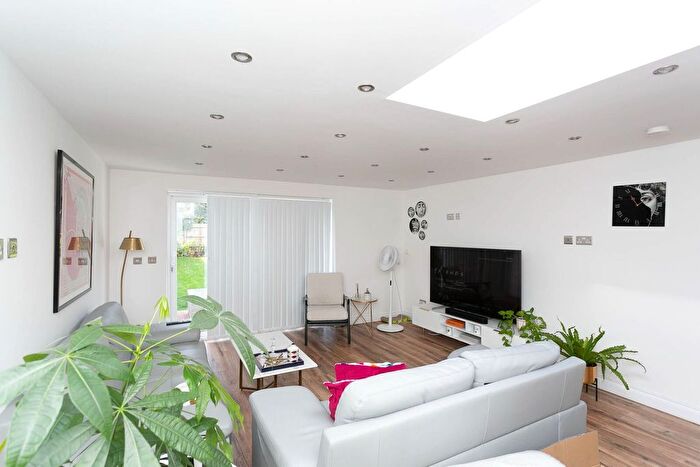 5 Bedroom Bungalow To Rent In Harrow Way, Bushey, Carpenders Park, WD19