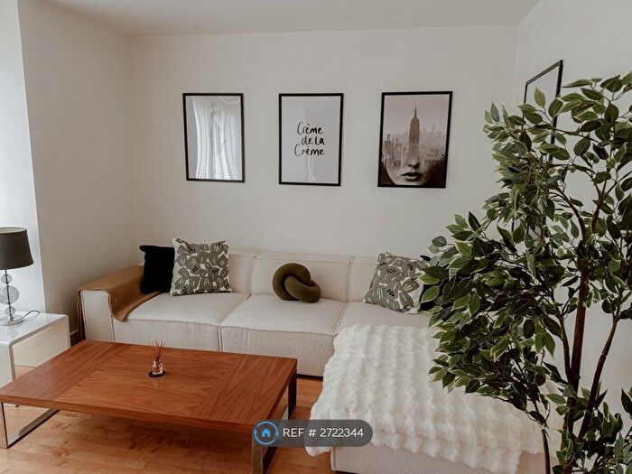 2 Bedroom Flat To Rent In Cavendish House, London, SW1P