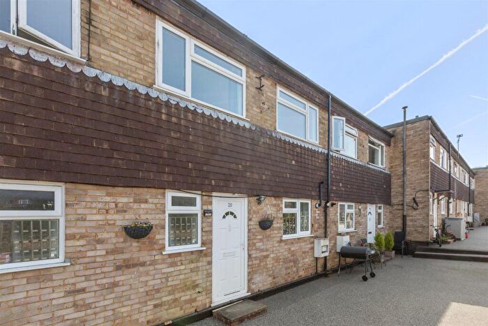 3 Bedroom Maisonette To Rent In Hazlemere, Park Parade, HP15