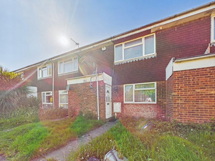 3 Bedroom Terraced House For Sale In Torridge Road, Langley, Berkshire, SL3