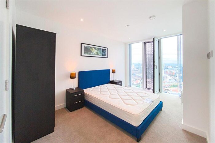 2 Bedroom Apartment To Rent In Elizabeth Tower, M15