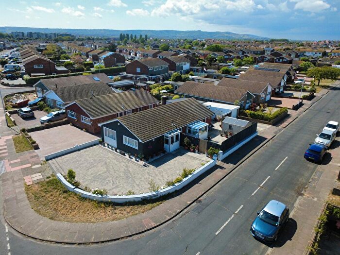 3 Bedroom Detached Bungalow For Sale In Mountbatten Drive, Eastbourne, BN23