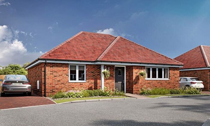 2 Bedroom Detached Bungalow For Sale In Herringbone Way, Hambrook, PO18