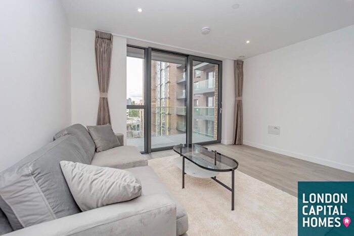 1 Bedroom Apartment To Rent In Willowbrook House, Coster Avenue, London, N4