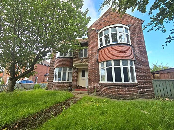 3 Bedroom Detached House To Rent In Moor Edge, Crossgate Moor, Durham, DH1