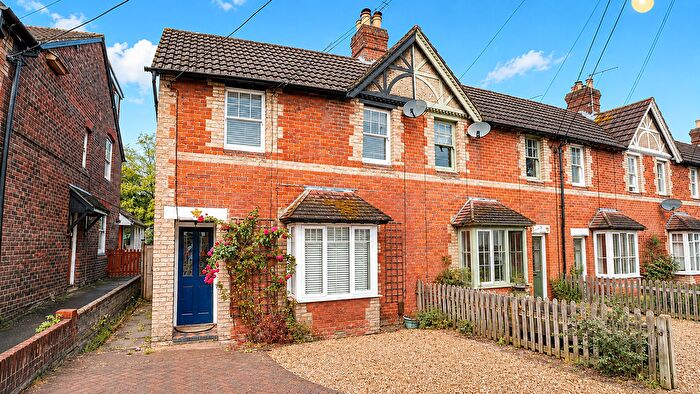 3 Bedroom End Of Terrace House For Sale In Rushes Road, Petersfield, Hampshire, GU32