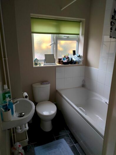 2 Bedroom Flat To Rent In Spring Road, London, SO19