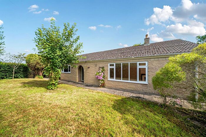 3 Bedroom Detached Bungalow For Sale In Verrington, Wincanton, BA9