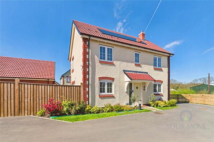 3 Bedroom Detached House For Sale In Periwinkle Gardens, Desborough, Kettering, Northamptonshire, NN14