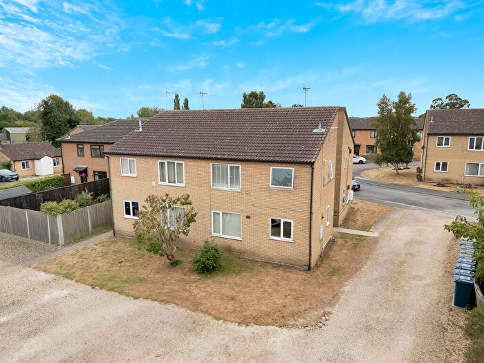 1 Bedroom Flat For Sale In Windsor Gardens, Somersham, Huntingdon, PE28