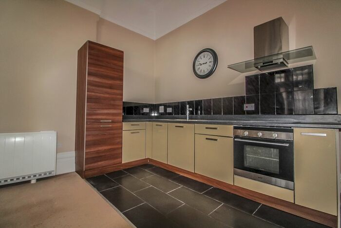 1 Bedroom Flat To Rent In Gold Tops, Newport, NP20