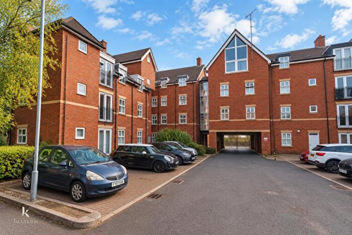 2 Bedroom Apartment For Sale In Wellington Road, Eccles, Manchester, M30
