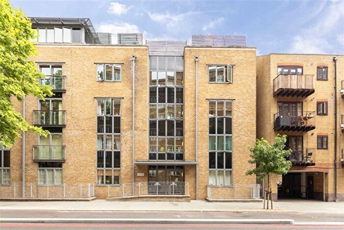 2 Bedroom Flat To Rent In Tooley Street, Shad Thames, SE1