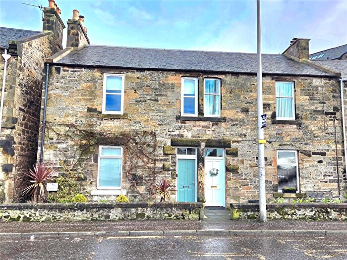 2 Bedroom Flat To Rent In Cromwell Road, Burntisland, Fife, KY3