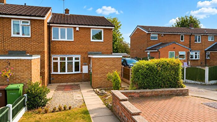 3 Bedroom End Terrace House For Sale In Dale View, Hemsworth, Pontefract, WF9