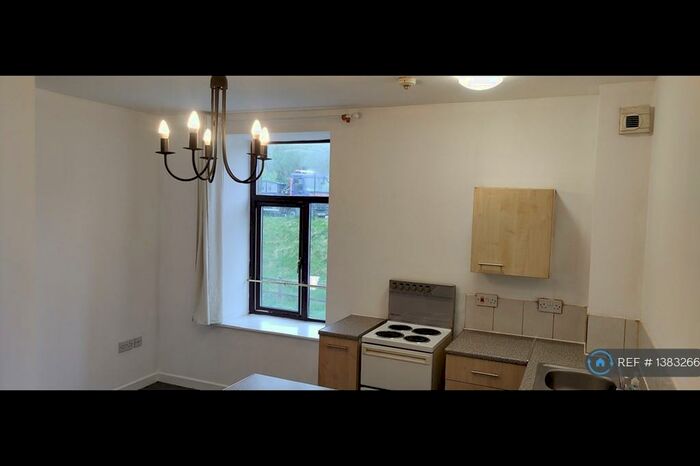 Studio To Rent In Cowpe View Apartments, Rossendale, BB4