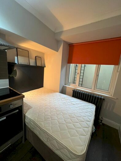 1 Bedroom Flat To Rent In Leinster Square, London, W2