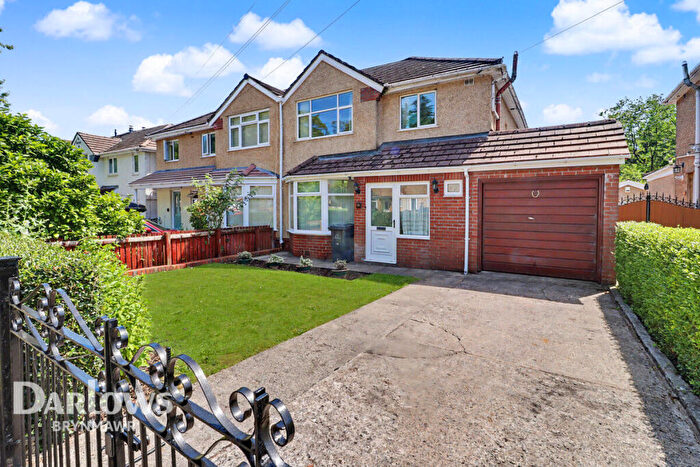 3 Bedroom Semi-Detached House For Sale In Cambridge Gardens, Ebbw Vale, NP23