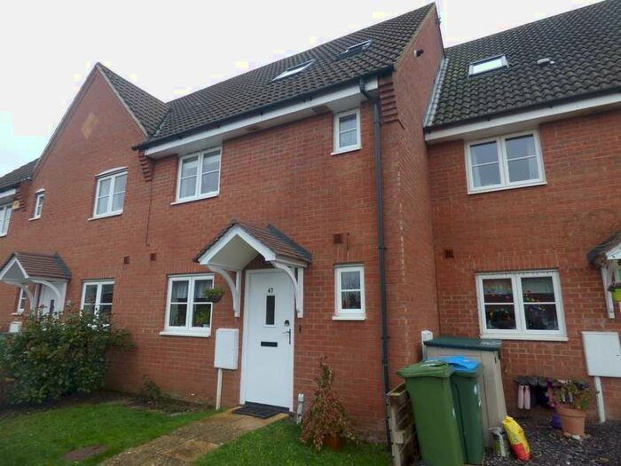 4 Bedroom Terraced House To Rent In Embleton Way, Buckingham, MK18