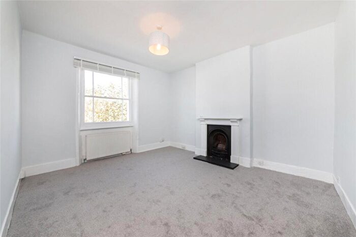 1 Bedroom Flat To Rent In St Augustines Road, Camden, NW1