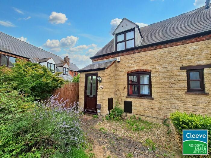 2 Bedroom End Of Terrace House To Rent In Farriers Reach, Bishops Cleeve, Cheltenham, GL52