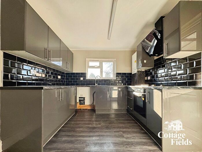 4 Bedroom Terraced House To Rent In Nags Head Road, Enfield, EN3